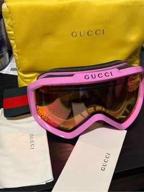 Gucci Pink Logo Monogram Ski Goggles Brand New W/ Verification GG1210S